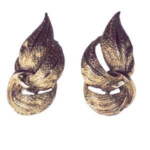 Vintage Coro plume leaf clip earrings.